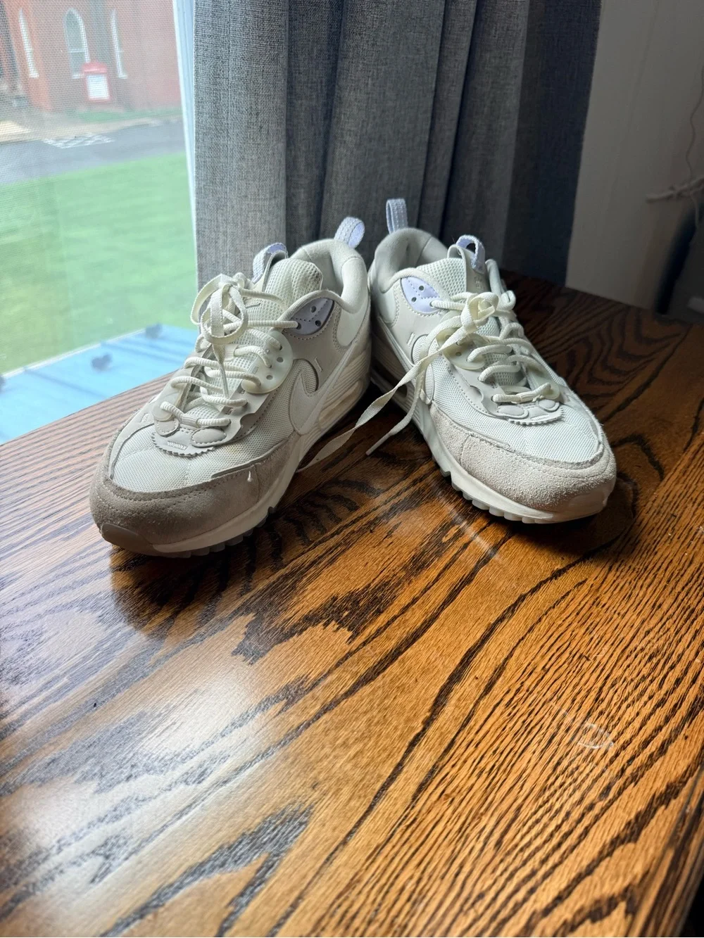 Nike Women’s Air Max Sneakers Size 9
